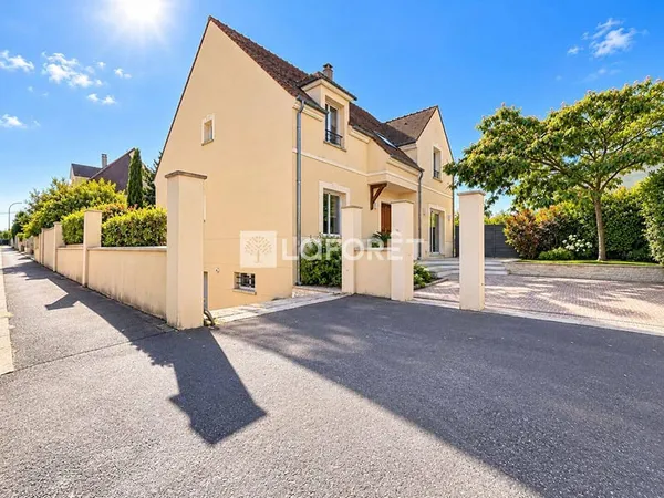 Maison 6 pièces 183 m²