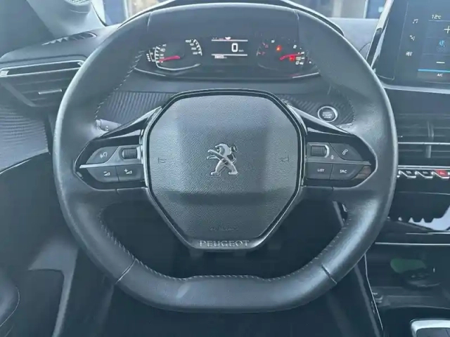 Peugeot 208 puretech 100 s&amp;s bvm6 — photo 5