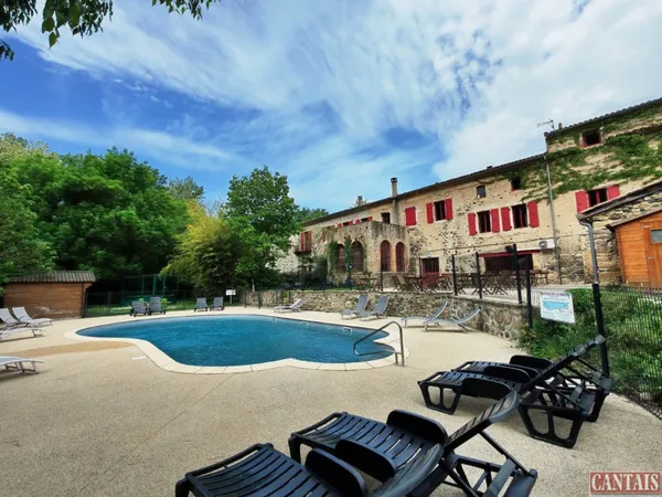 Hôtellerie et restauration Vente Coux   545000€