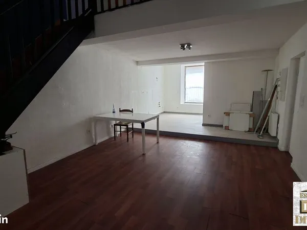 Studio 2 pièces 52 m²