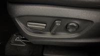 Toyota C-Hr 184h Collection 2WD E-CVT MY22 — photo 31