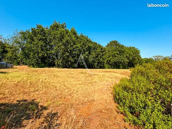 Terrain 439 m² CHALLANS