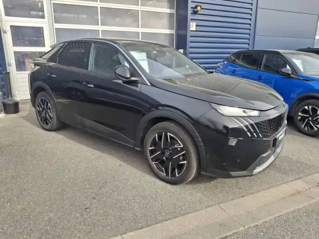 Peugeot 3008 hybrid 136 e-dcs6 — photo 32