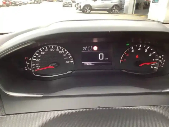 Peugeot 208 puretech 75 s&amp;s bvm5 — photo 10