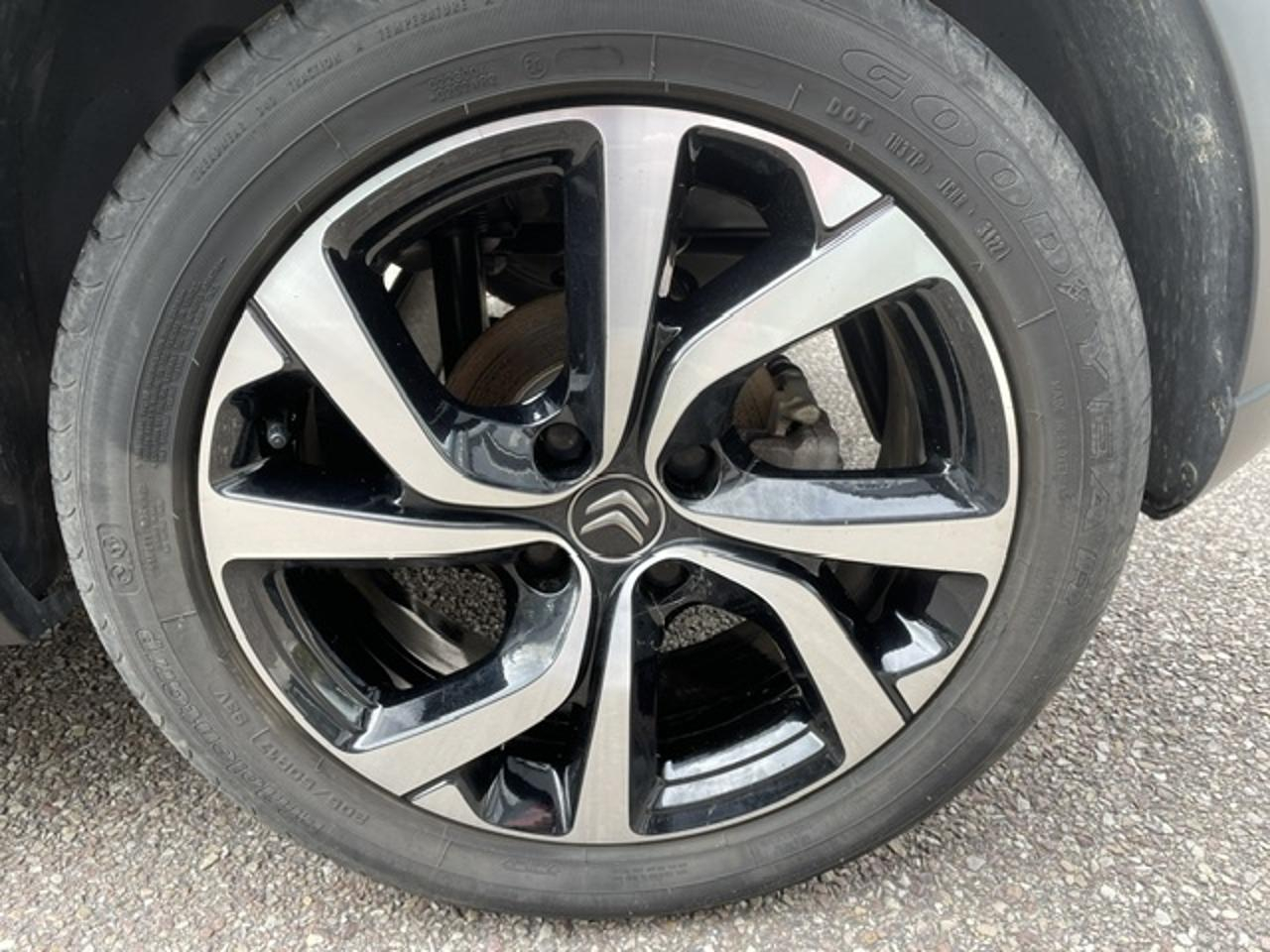 Citroën C3 puretech 110 s&s bvm6 shine pack — photo 12
