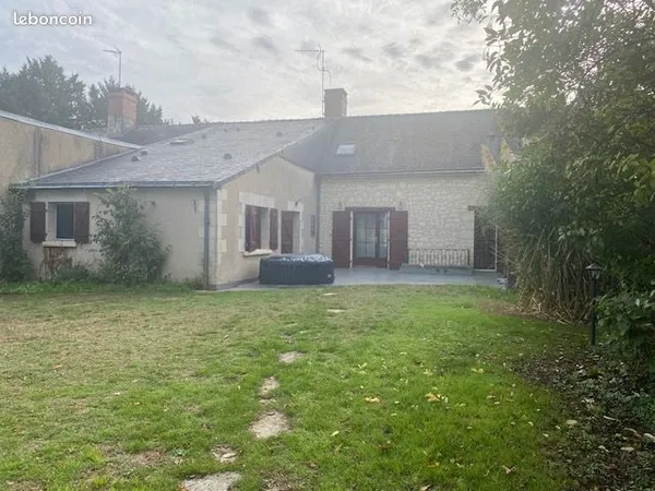 MAISON de village