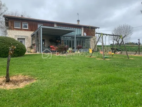 Maison 7 pièces 140 m²