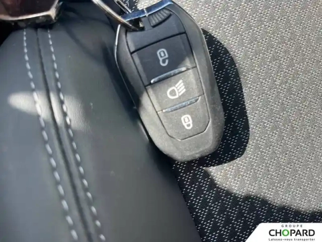 Peugeot 2008 electrique 136 ch — photo 13