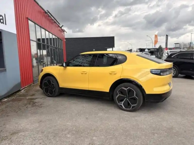 Ford Capri 286ch extended range 79kwh pack premium rwd — photo 10