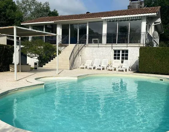 Maison 6 pièces 197 m²