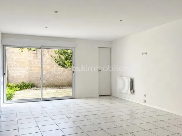 Maison 2 pièces 80 m²