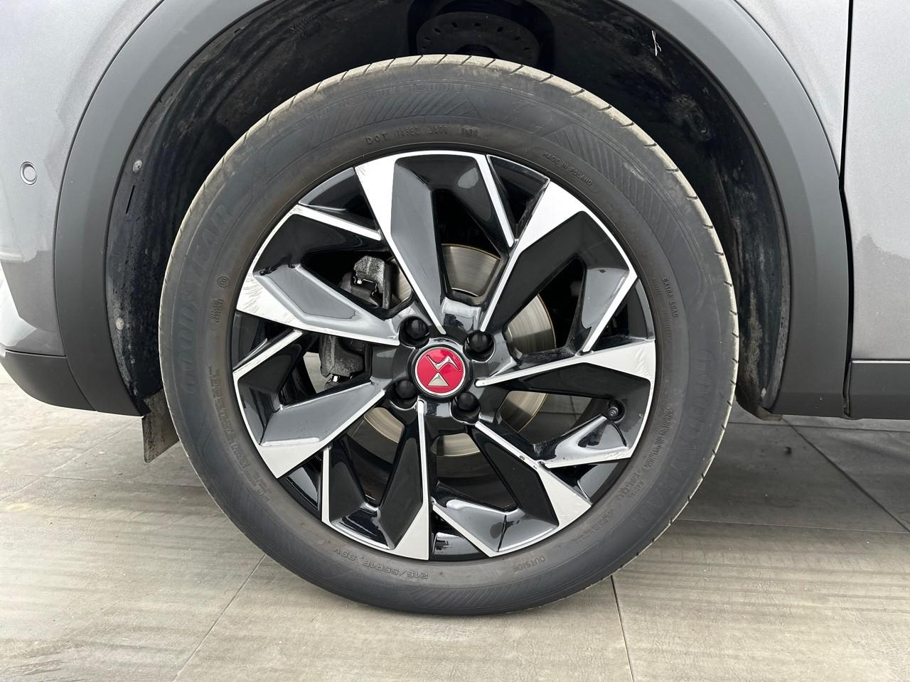 Ds Ds 3 crossback puretech 130 eat8 performance line+ — photo 14