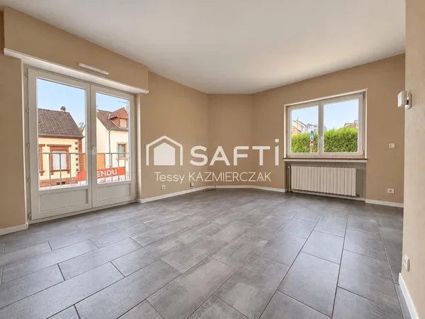 BEL APPARTEMENT LUMINEUX DE 70 m² AVEC GRANDE TERRASSE
