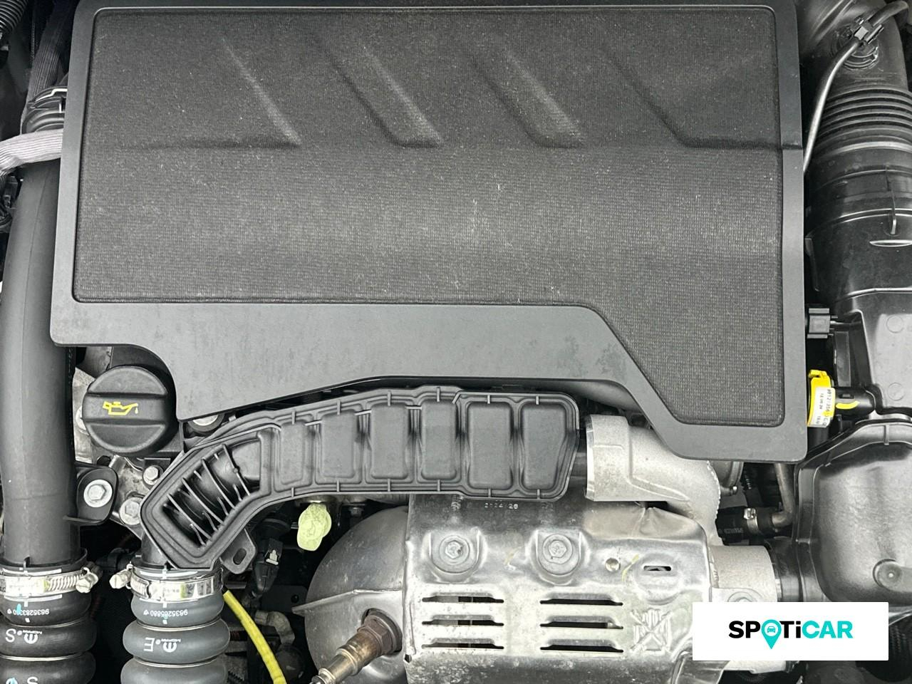 Peugeot 208 1.2 puretech 100ch s&s allure — photo 20