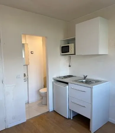 TRES BEAU STUDIO proche du triolo