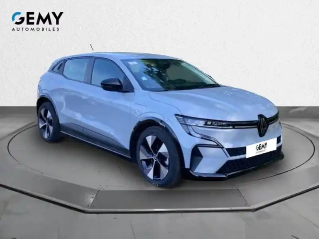 Renault Megane e-tech ev60 220 ch super charge — photo 3