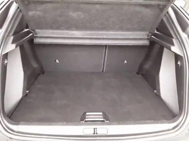 Peugeot 2008 bluehdi 110 s&amp;s bvm6 — photo 28