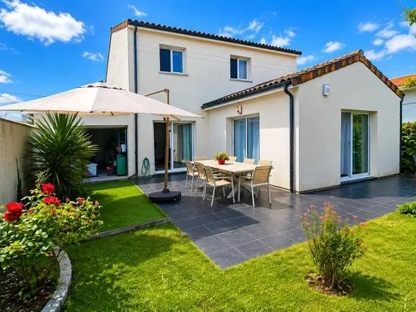Contemporaine de 6 pièces principales
