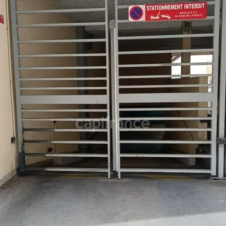 Parking 16 m² Poitiers
