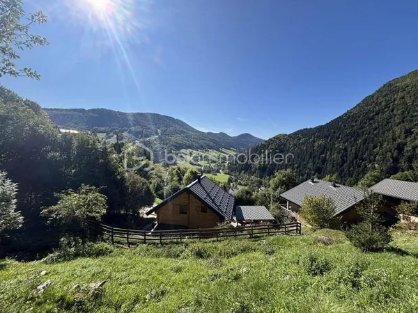 Terrain constructible 875 m²