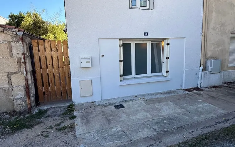 Photo 1