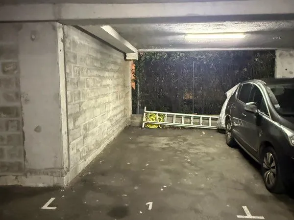 Location place parking