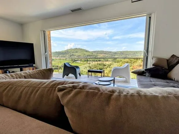 Maison 6 pièces 236 m²