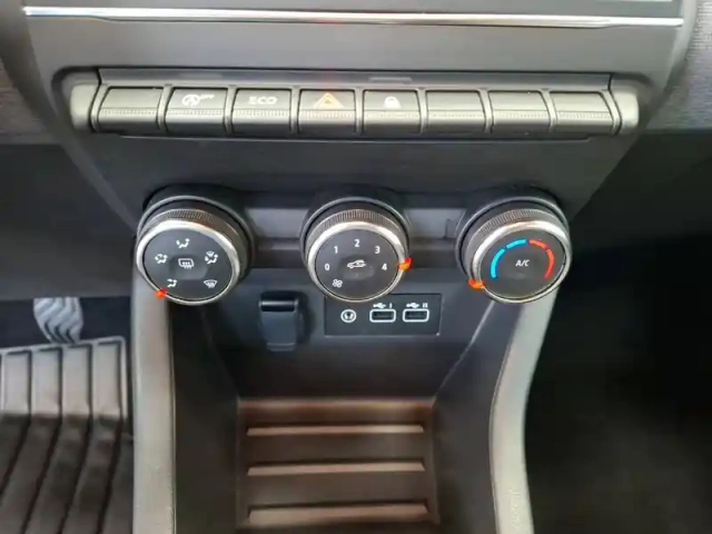 Renault Clio tce 90 — photo 25