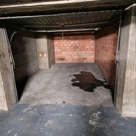 Garage fermé - Faubourg National