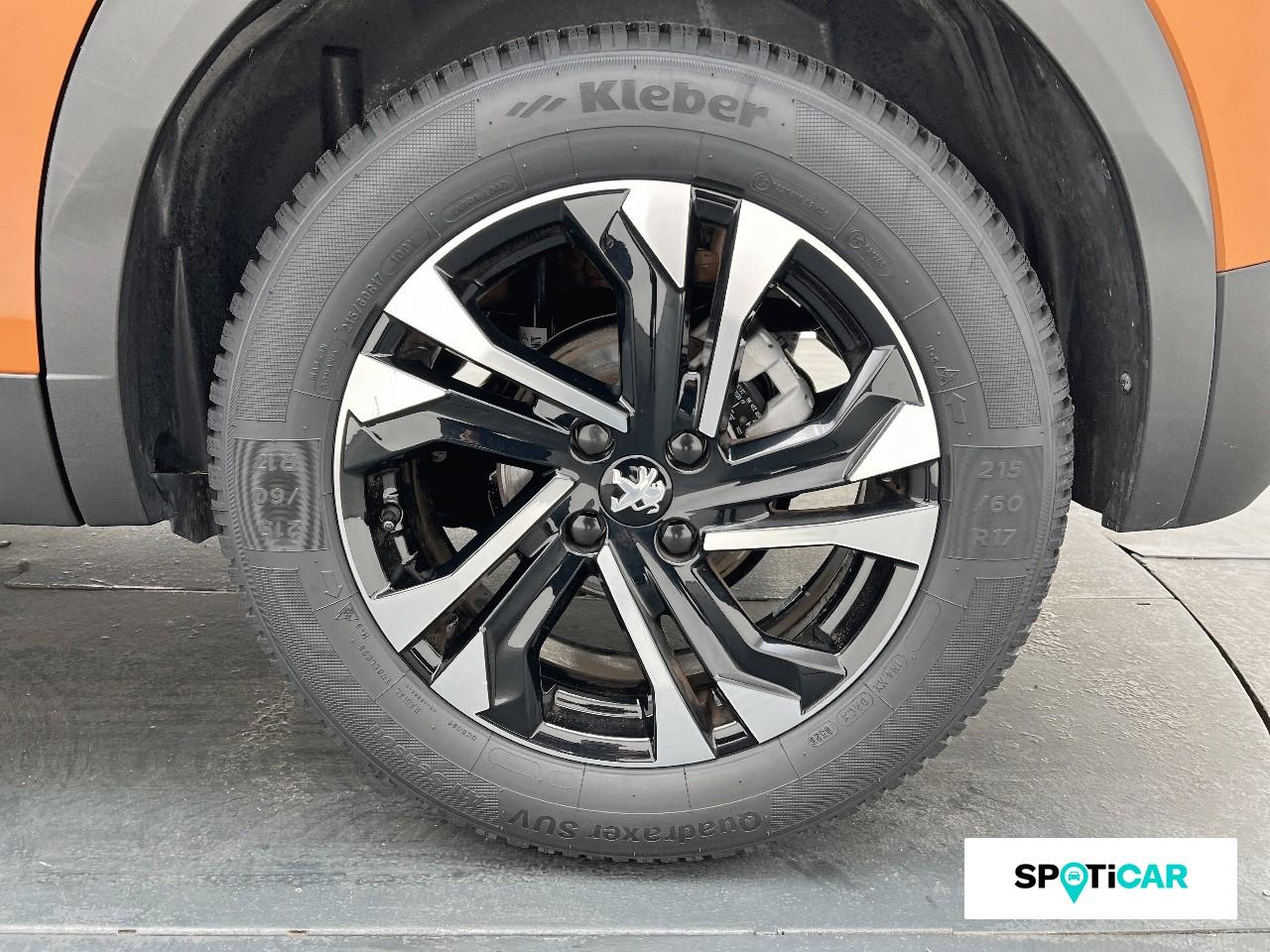Peugeot 2008 1.2 puretech 130ch s&s allure — photo 11