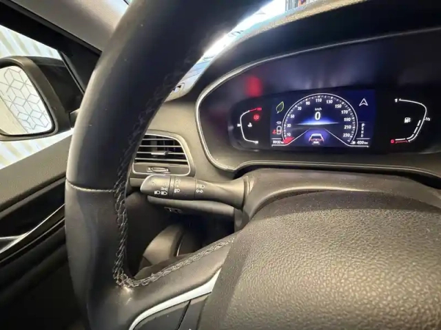 Renault Megane iv berline blue dci 115 edc — photo 114