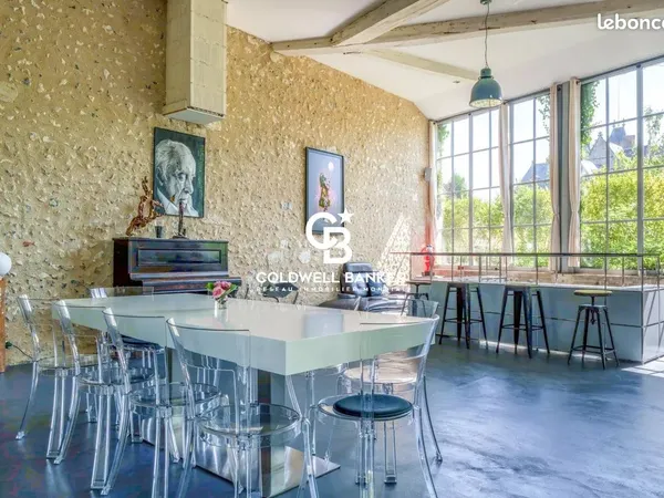 Propriété 8 pièces 331 m²