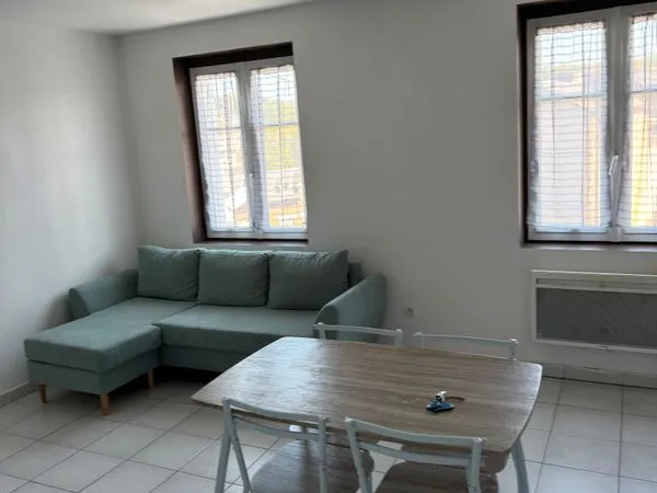 À louer - T2 meublé de 31 m² - Lisieux - 580 charges compris