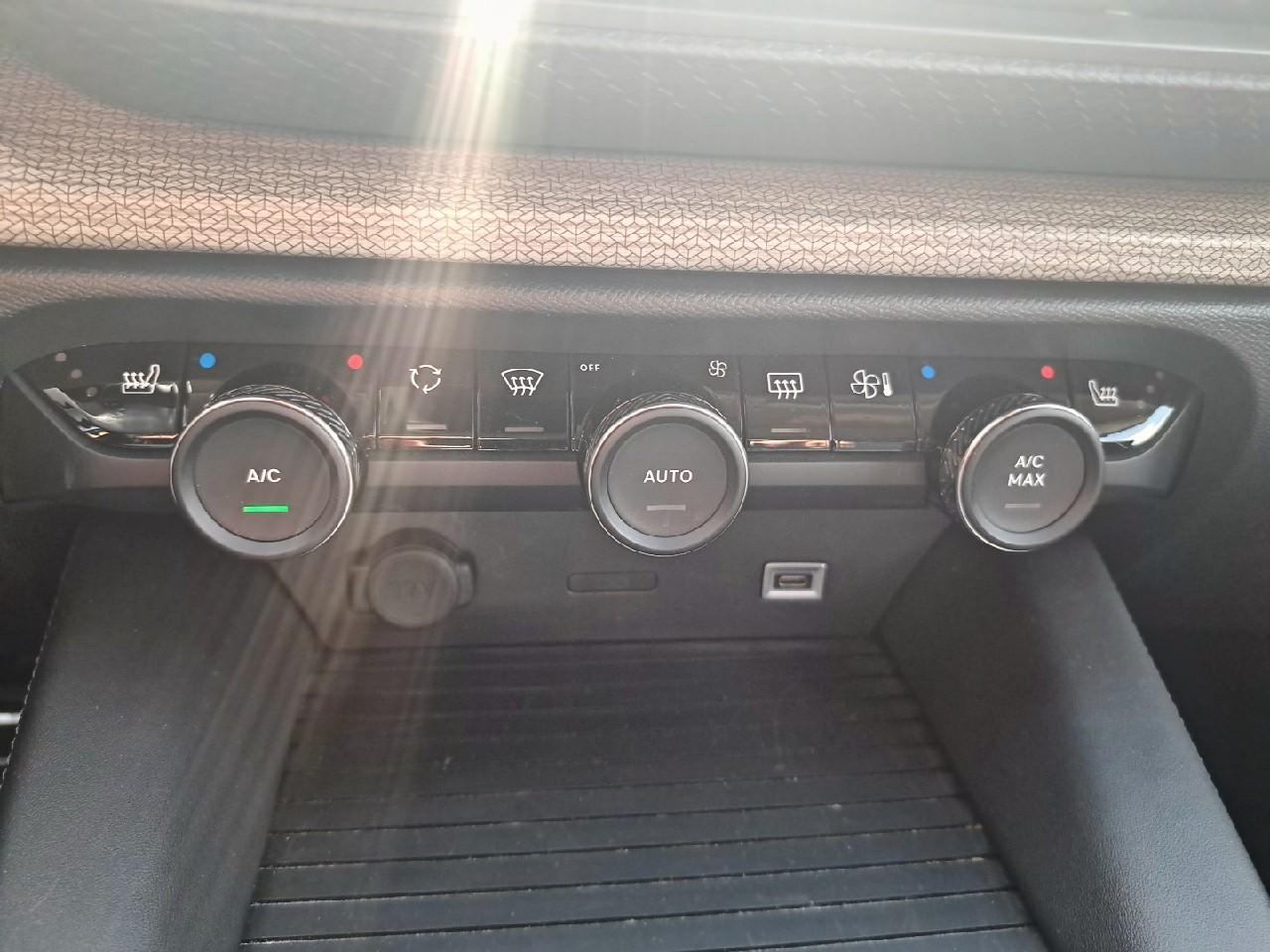 Citroën C5 X hybride rechargeable 225 s&s e-eat8 shine pack — photo 18
