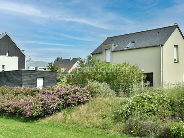 Saint-Malo Paramé, maison de type 3, jardin SUD et garage.