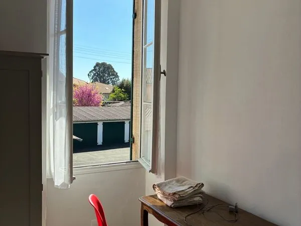 Studio meublé 20m2, à 20m de l'école d'infirmière de Dax