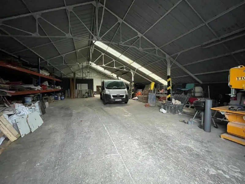 Photo 1