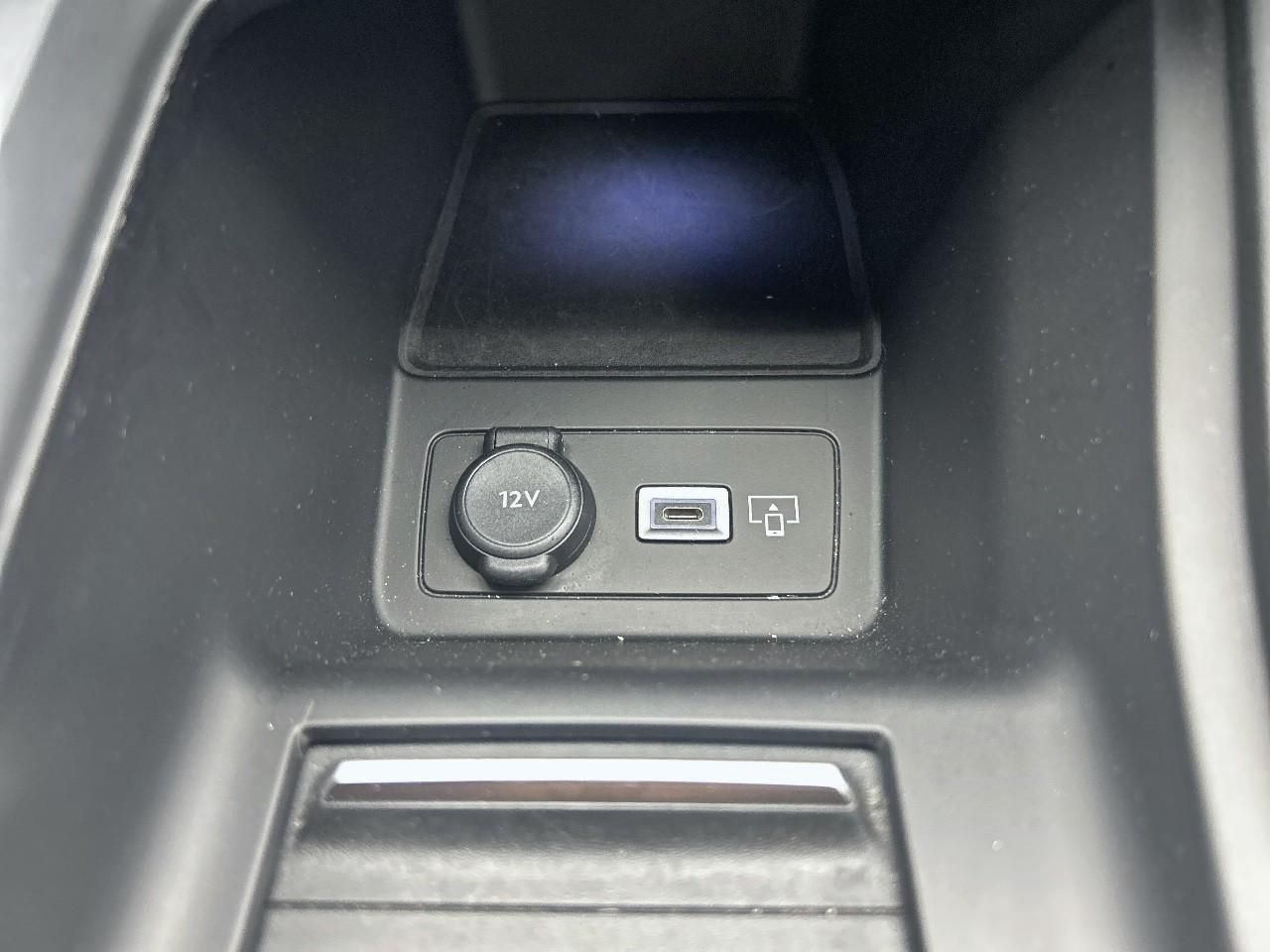 Peugeot 308 sw puretech 130ch s&s eat8 allure pack — photo 28