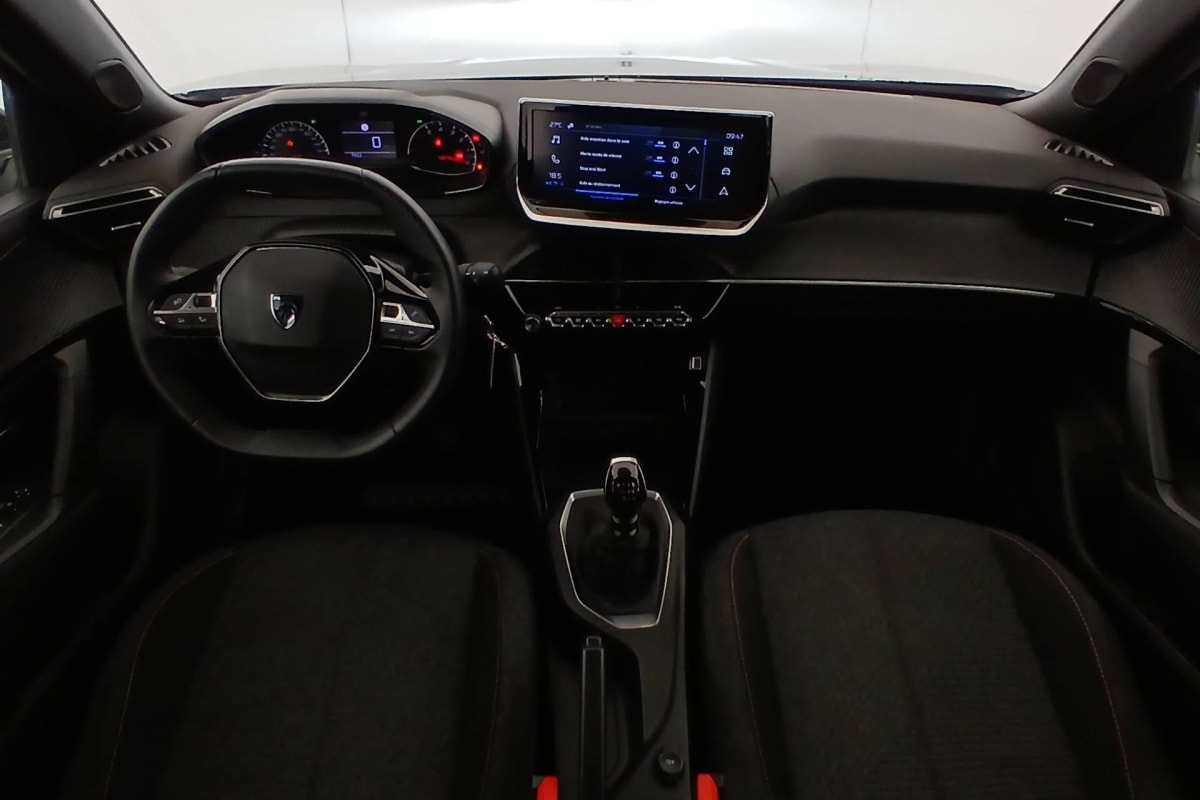 Peugeot 2008 — photo 13
