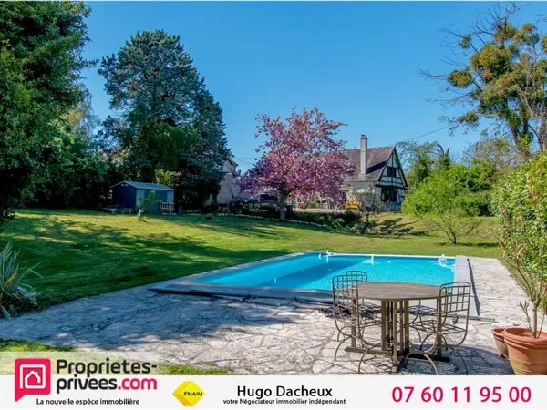 Maison Vierzon 6 pièce(s) 159 m2 au sol -