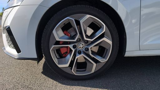 Skoda Octavia Combi 1.4 TSI PHEV iV 245 DSG6e - RS – 2021 – 89383 km – Hybride rechargeable – Boîte Automatique — photo 9