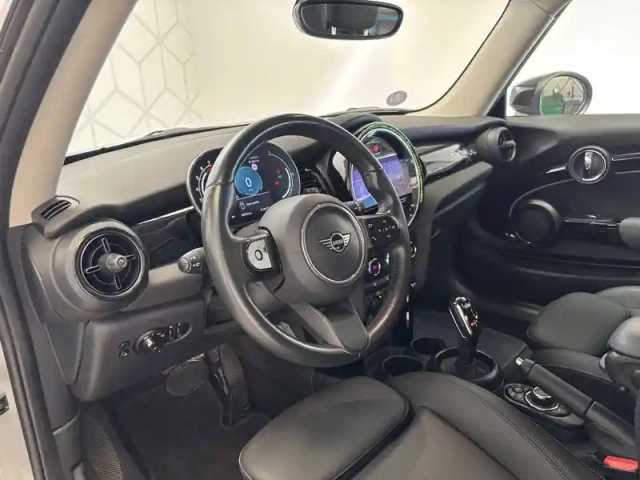 Mini Mini hatch 3 portes cooper 136 ch dkg7 — photo 5