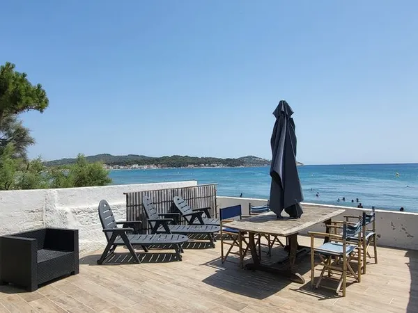 Villa front de mer, votre accès privé à la plage