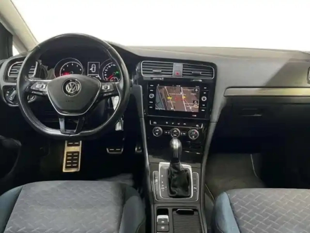 Volkswagen Golf 1.5 tsi 150 evo dsg7 iq.drive — photo 8