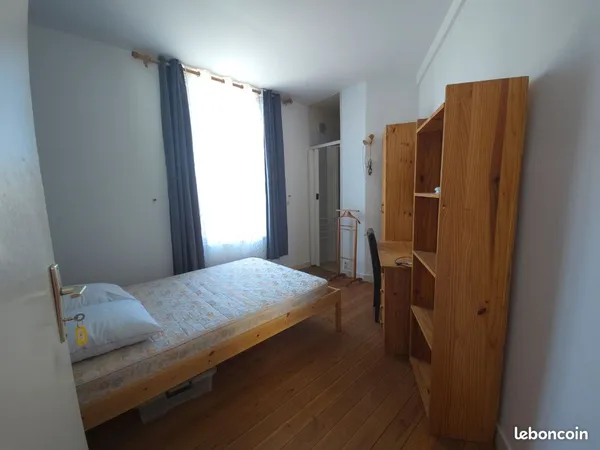 Chambre meublée chez l'habitant