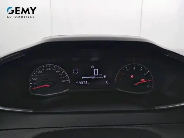 Peugeot 208 puretech 75 s&amp;s bvm5 — photo 16