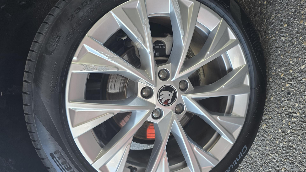 Skoda Superb Combi 1.5 TSI 204 ch PHEV DSG6 — photo 26