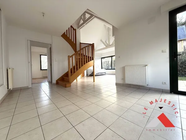 Maison de luxe 5 pièces 104 m²