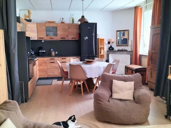 Rez-de-jardin rénové avec jardin plein sud
