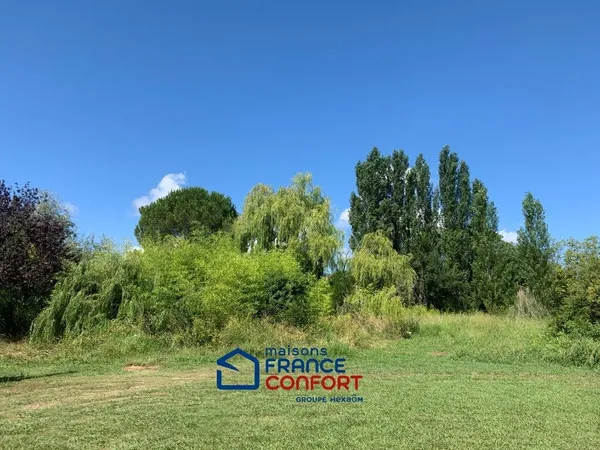 Terrain 550 m²